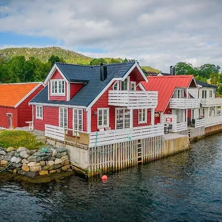 Modern Fisherman's By The Sea At Markane * Stavang
