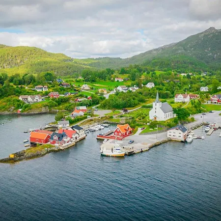 Modern Fisherman's By The Sea At Markane Stavang